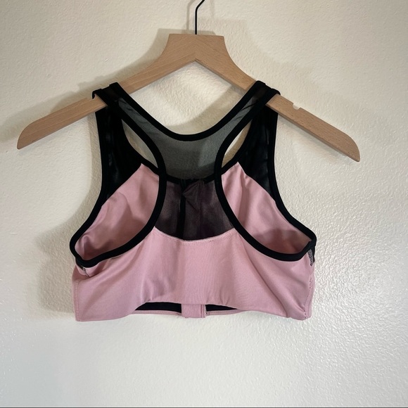 Sports Bra - Picture 3 of 4